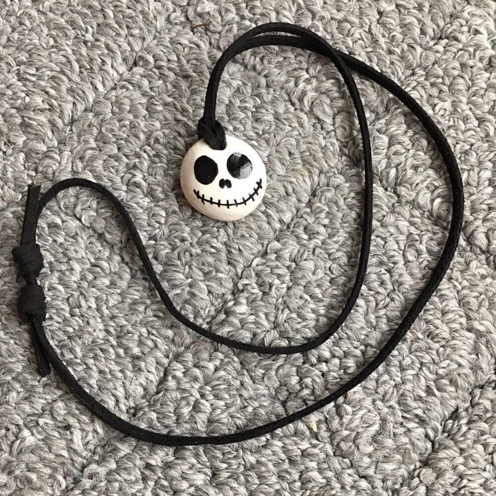Hand made Pumpkin King pendant with essential oil - Picture 3 of 6